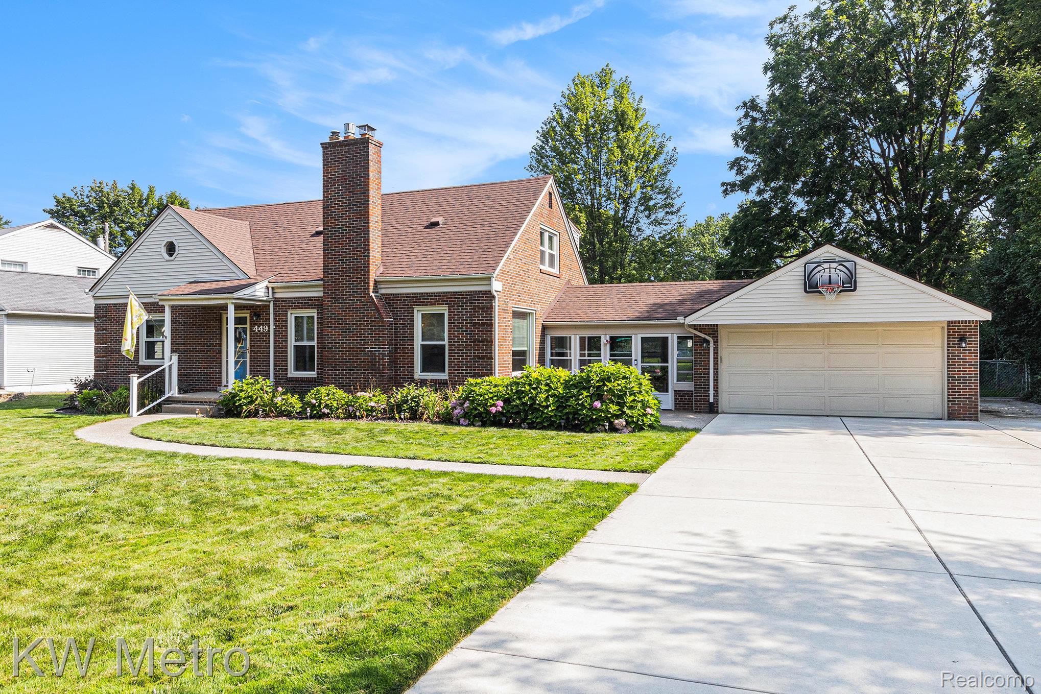 449 Shoreview Drive