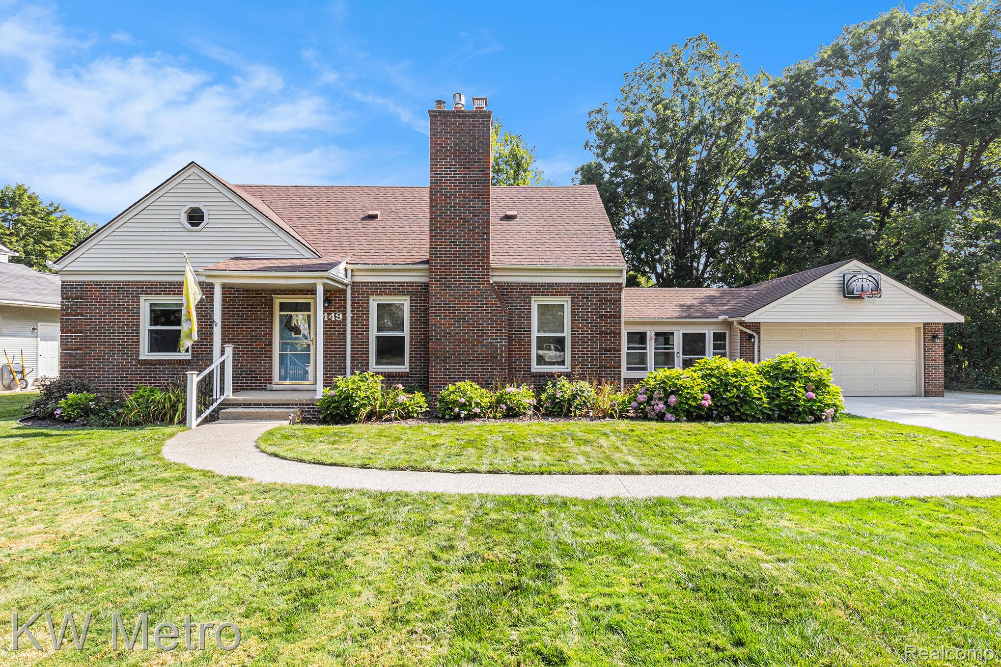 449 Shoreview Drive