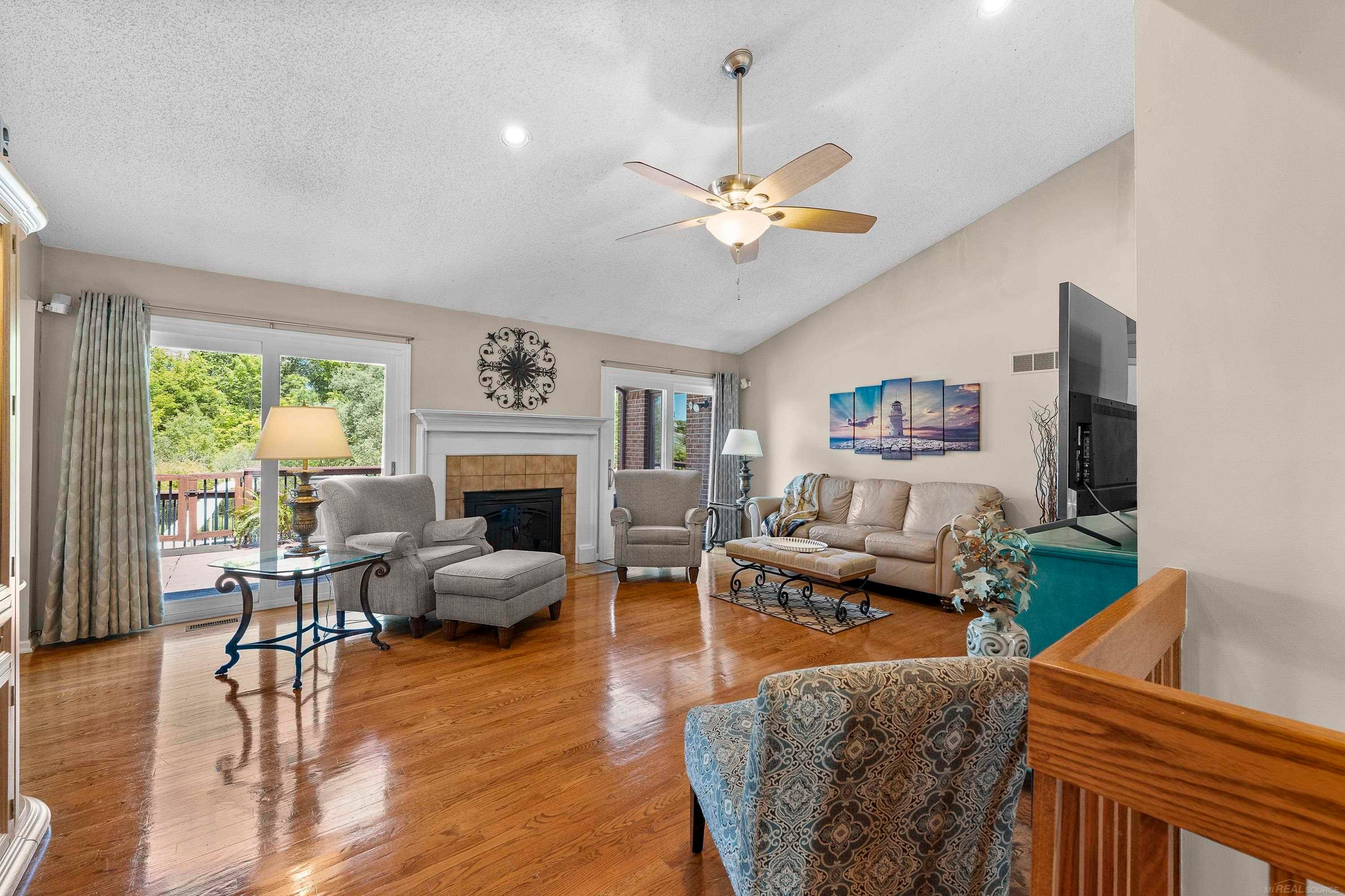 10690 OXBOW HEIGHTS Drive