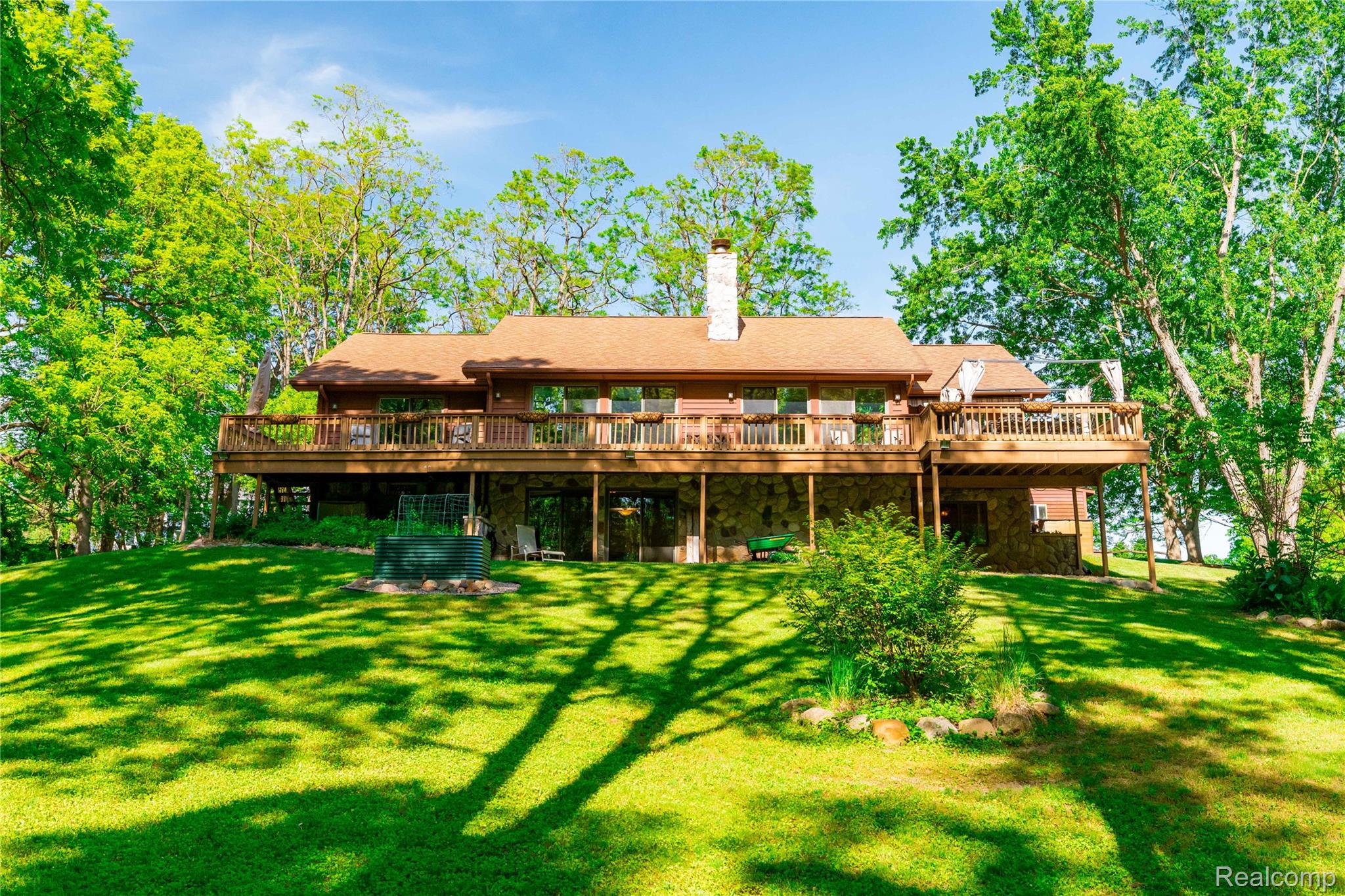 2555 Marion Acres Street