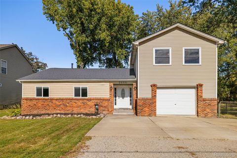 24991 Harrison Street Harrison Charter Township MI 48045
