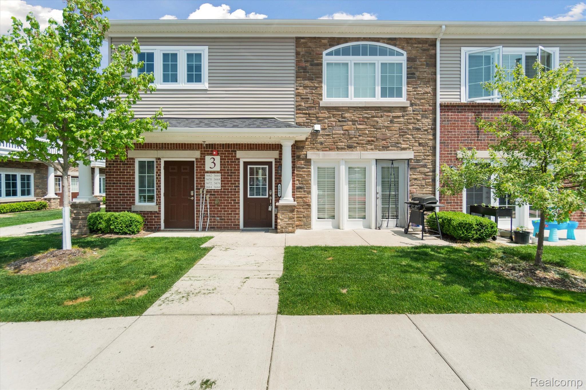 5662 ARBOR CHASE Drive Unit #18