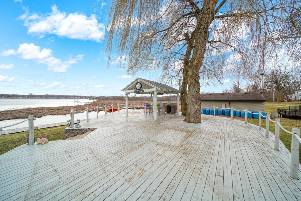 listing image 74