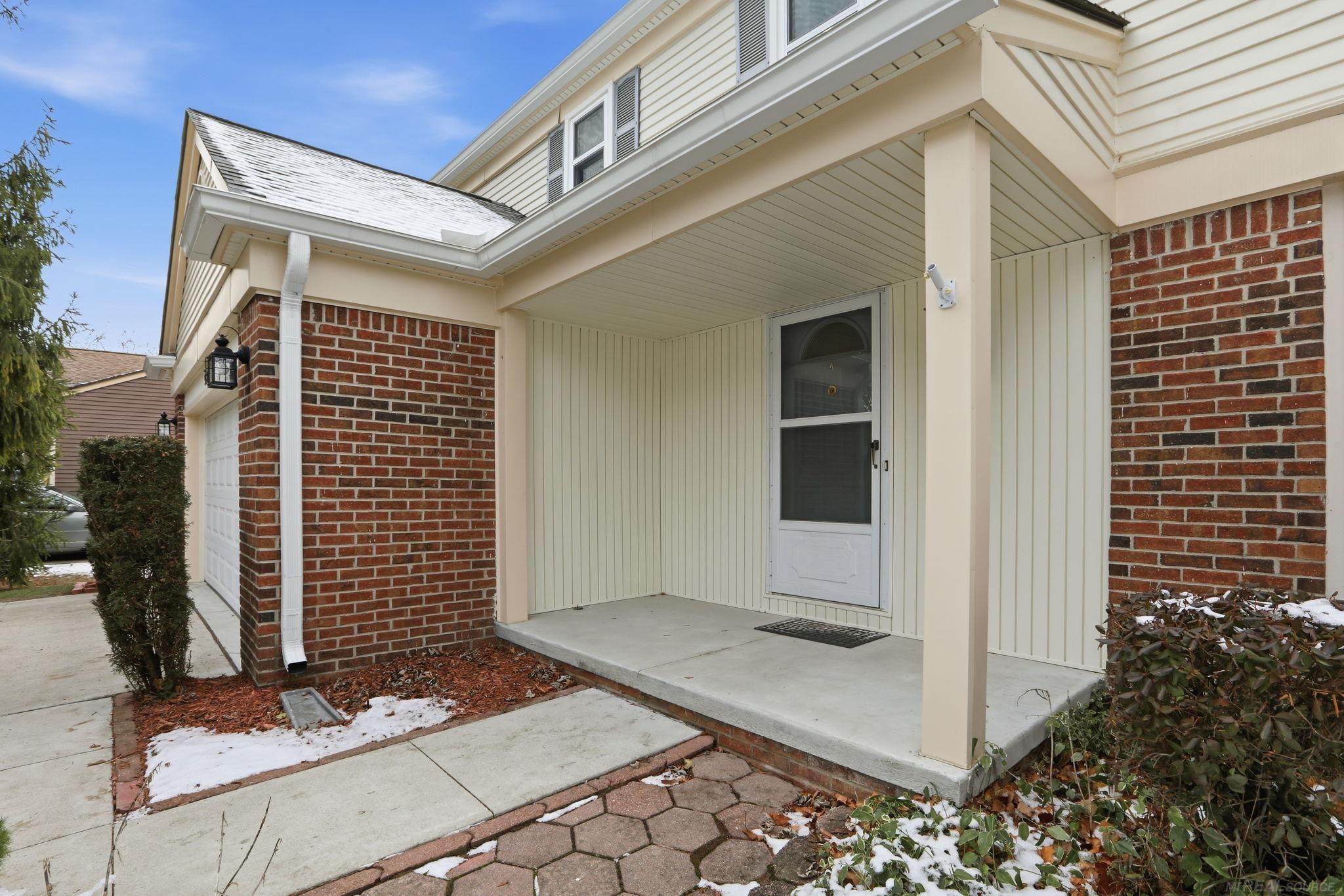 54173 Avondale Drive