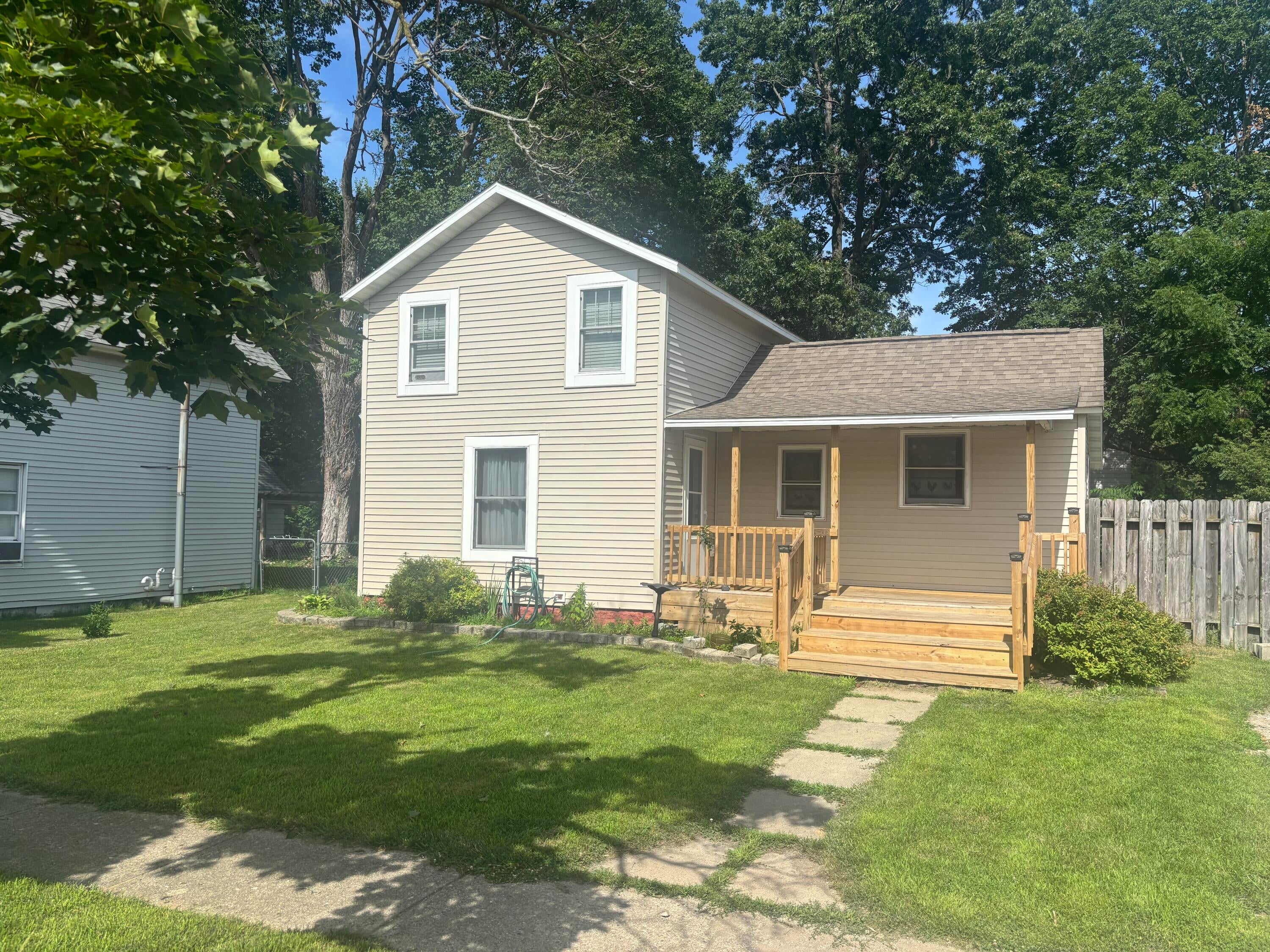 121 S Railroad Street