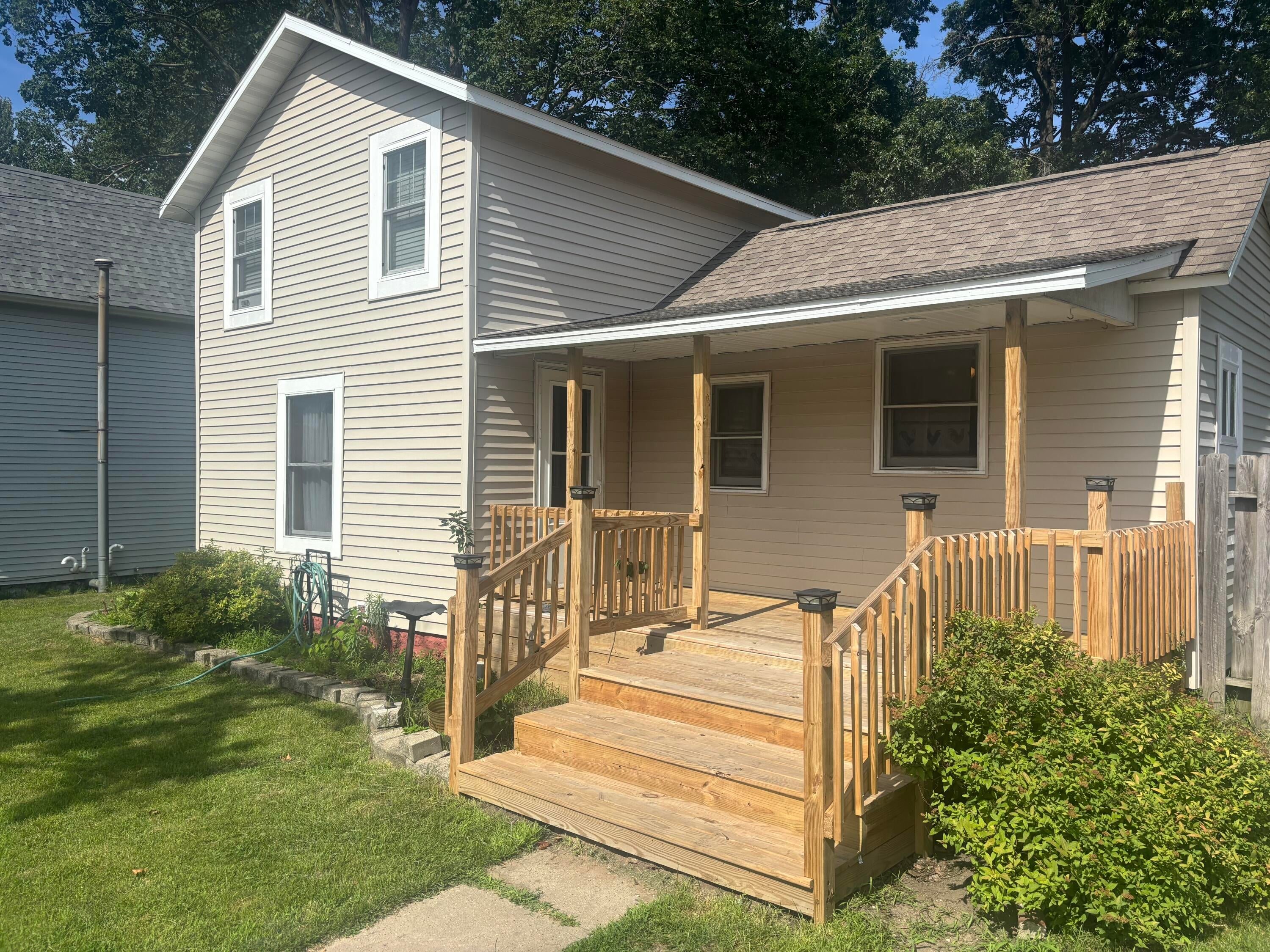 121 S Railroad Street