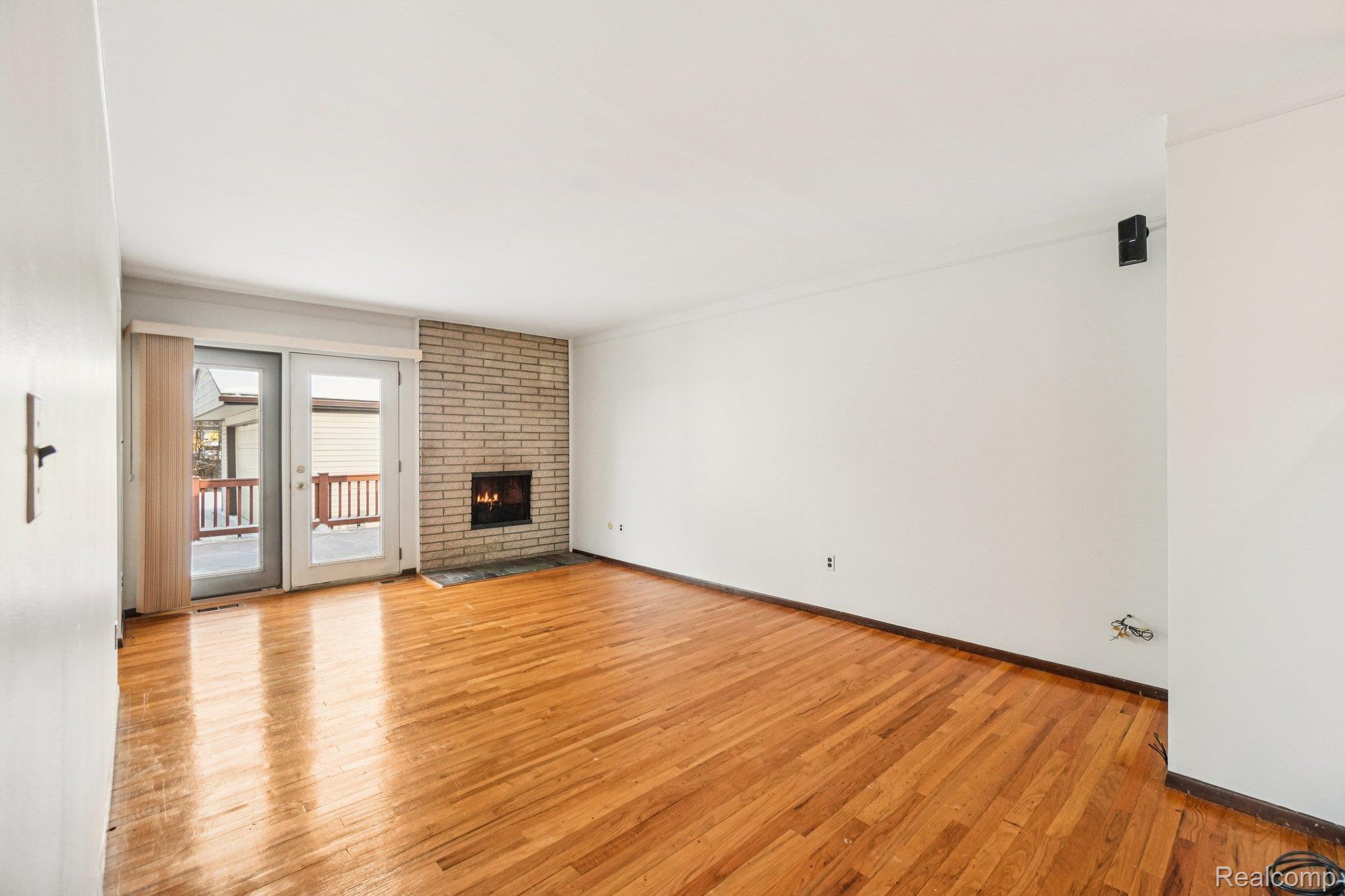 28312 Mackenzie Drive