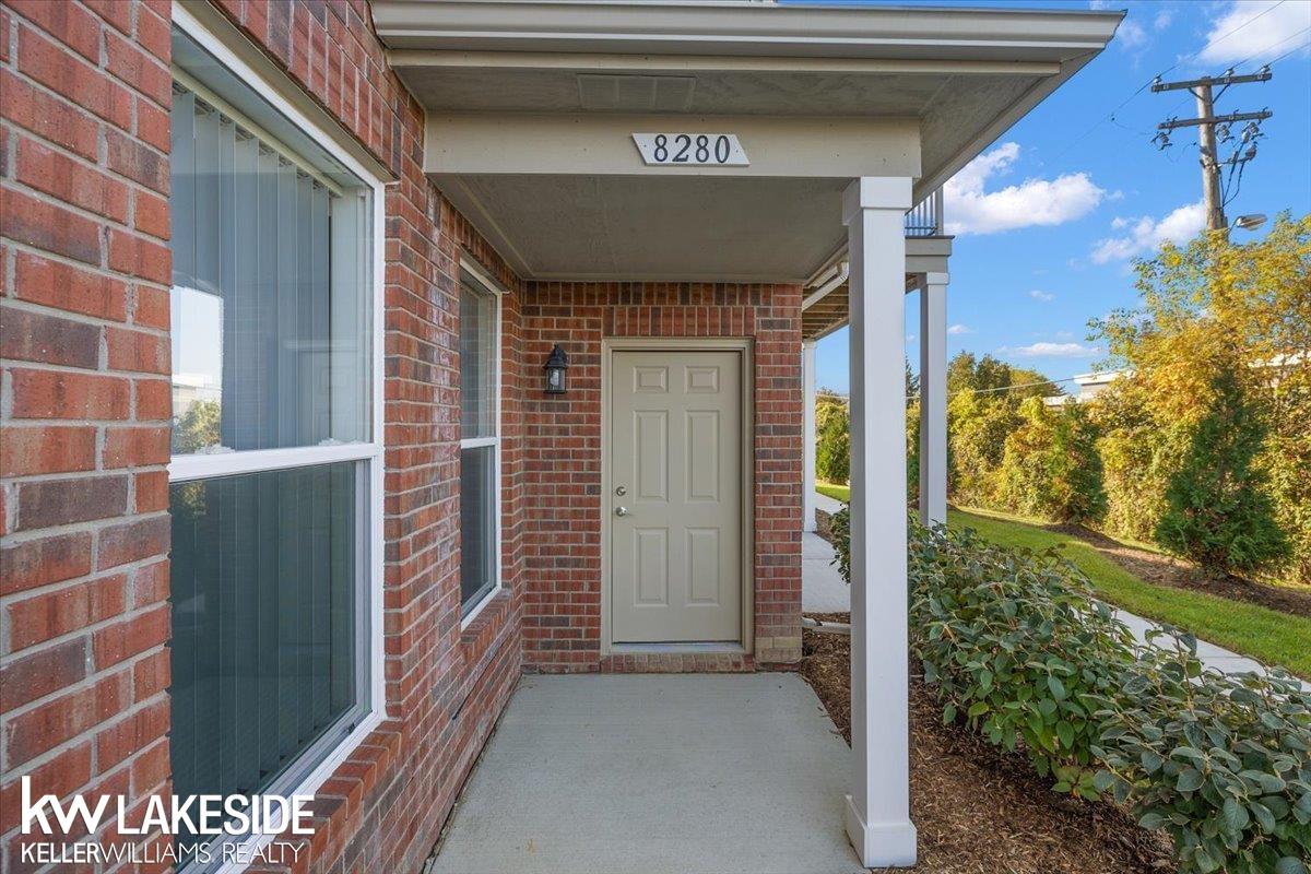 8280 Heywood Circle