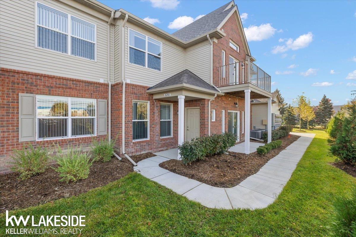 8280 Heywood Circle