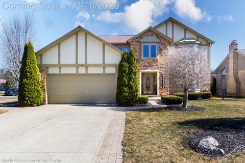 39344 LORIEN Drive Sterling Heights City MI 48313