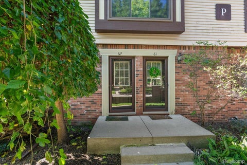Photo of 2346 London Bridge Drive #62, Rochester Hills City, MI 48307 (MLS # 20261075695)
