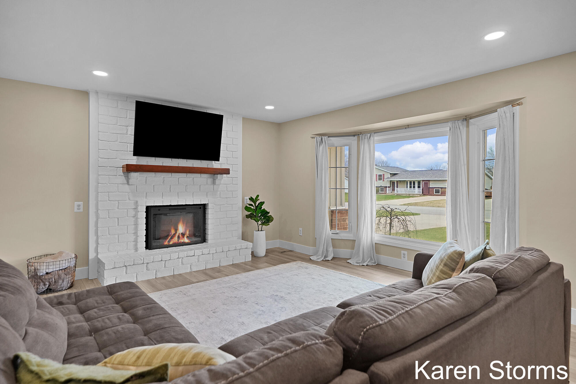 7362 Windgate Drive