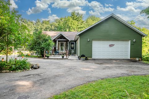 3045 Little Glendora Road Buchanan Township MI 49107