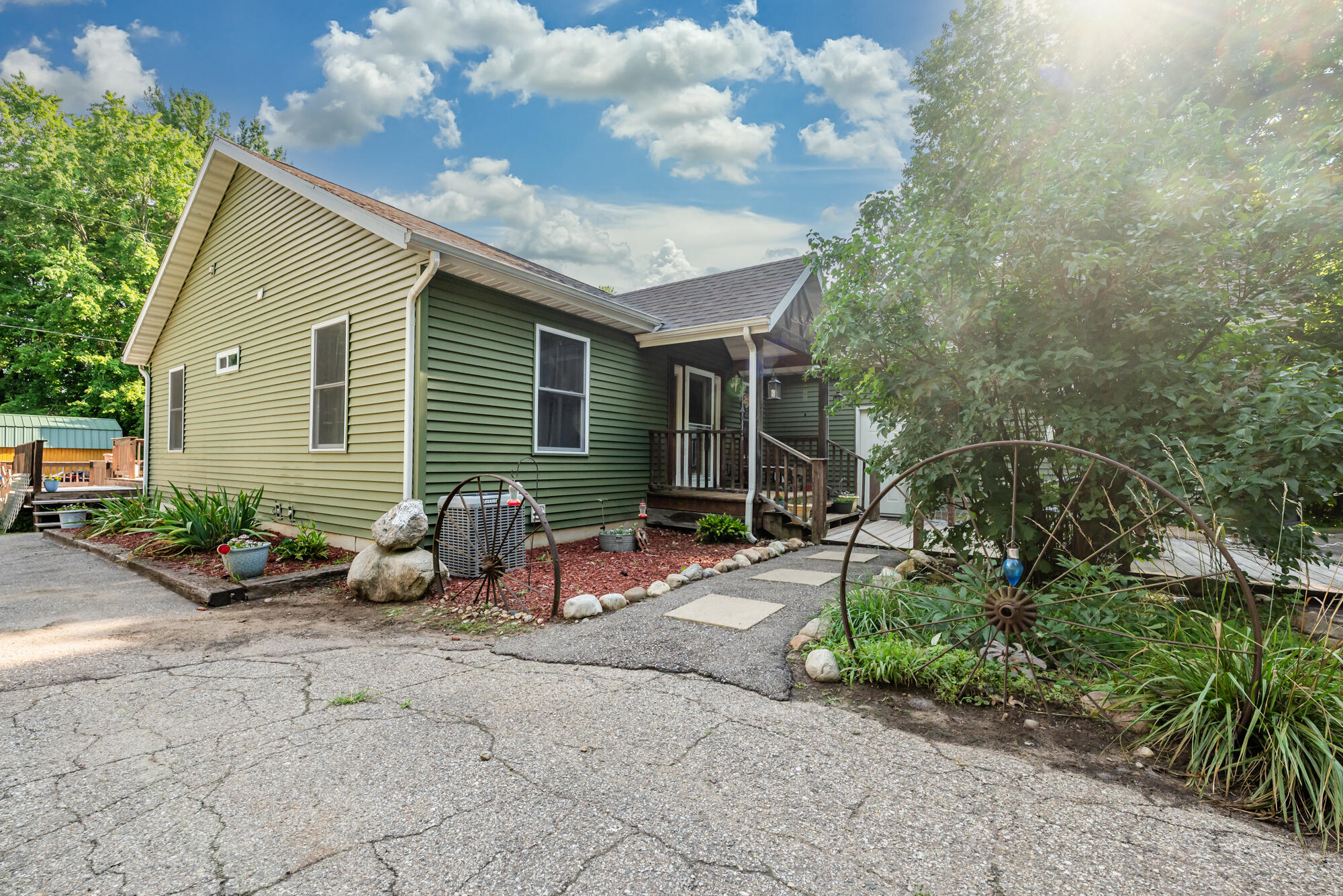 3045 Little Glendora Road