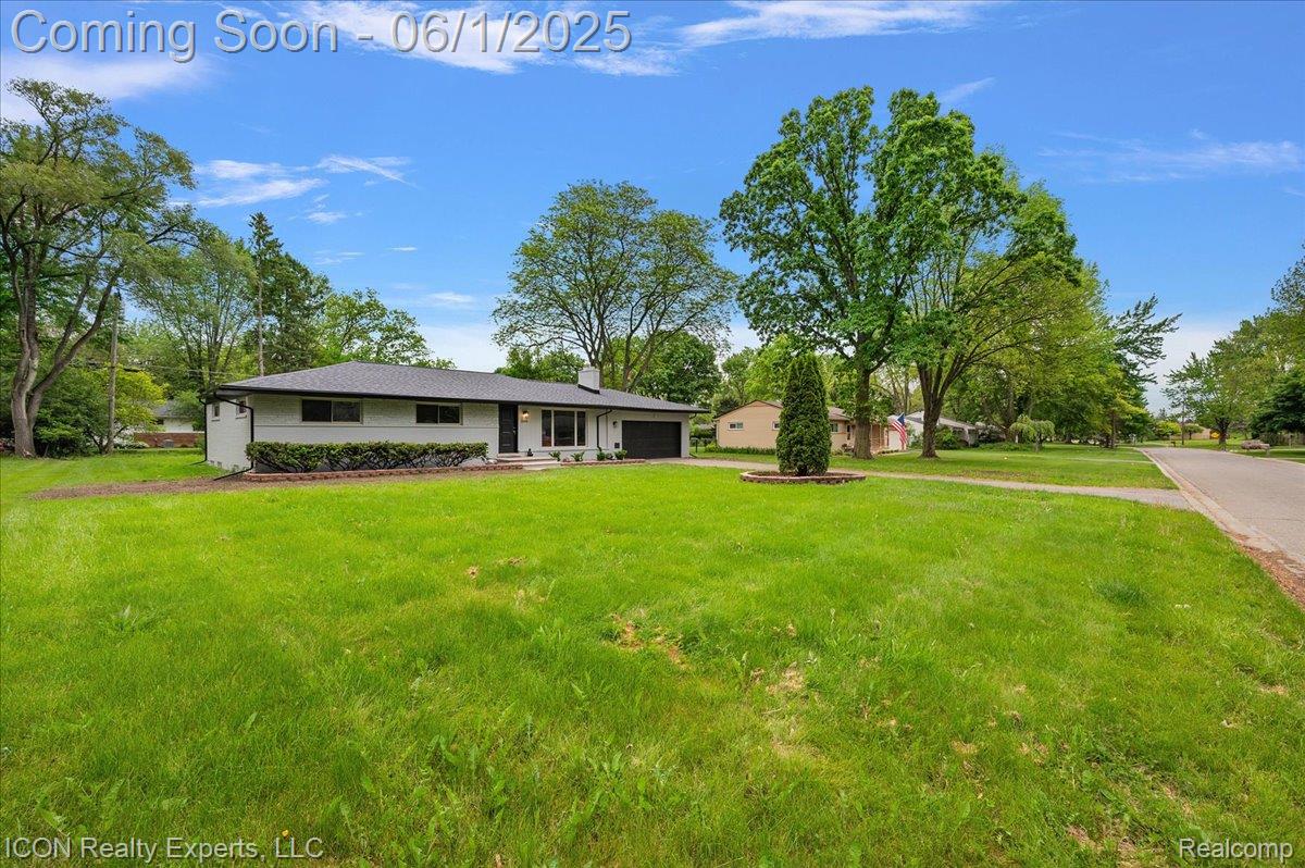 28400 Kendallwood Drive