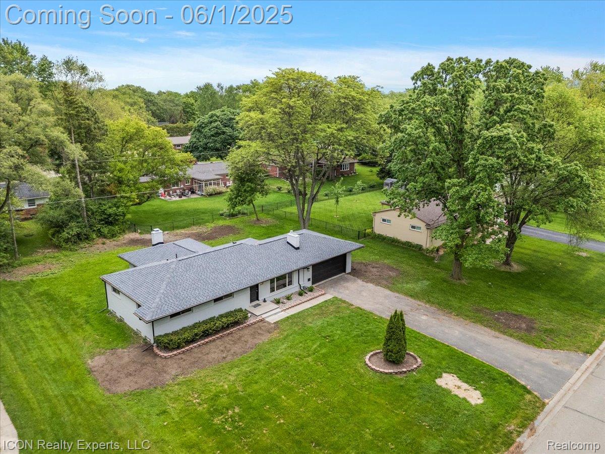 28400 Kendallwood Drive