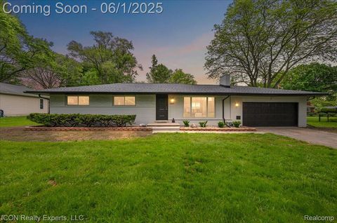 28400 Kendallwood Drive Farmington Hills City MI 48334