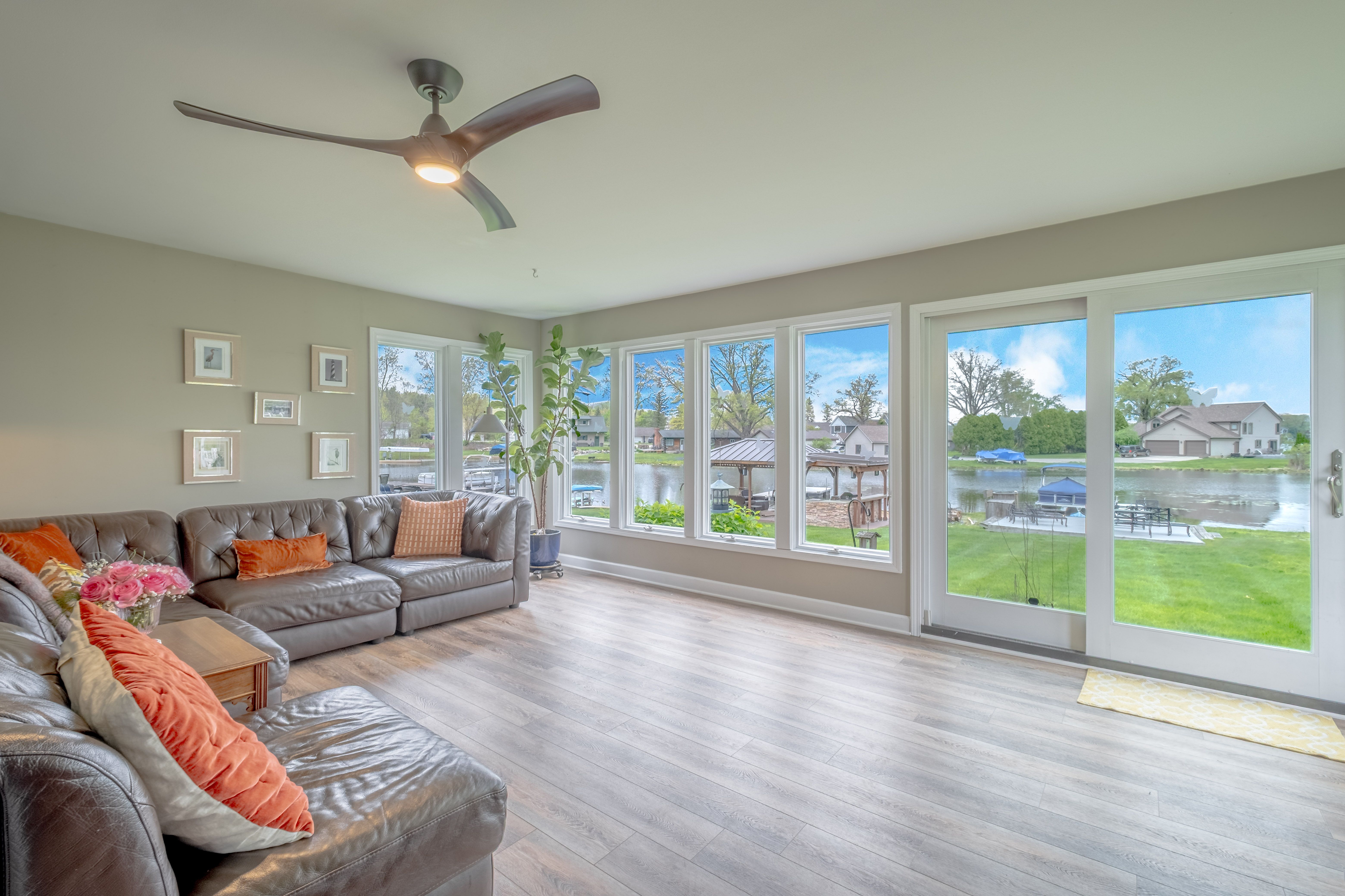 Tyrone Township Livingston, Michigan 48430, United States, 2 Bedrooms Bedrooms, ,2 BathroomsBathrooms,Residential,Active,131200