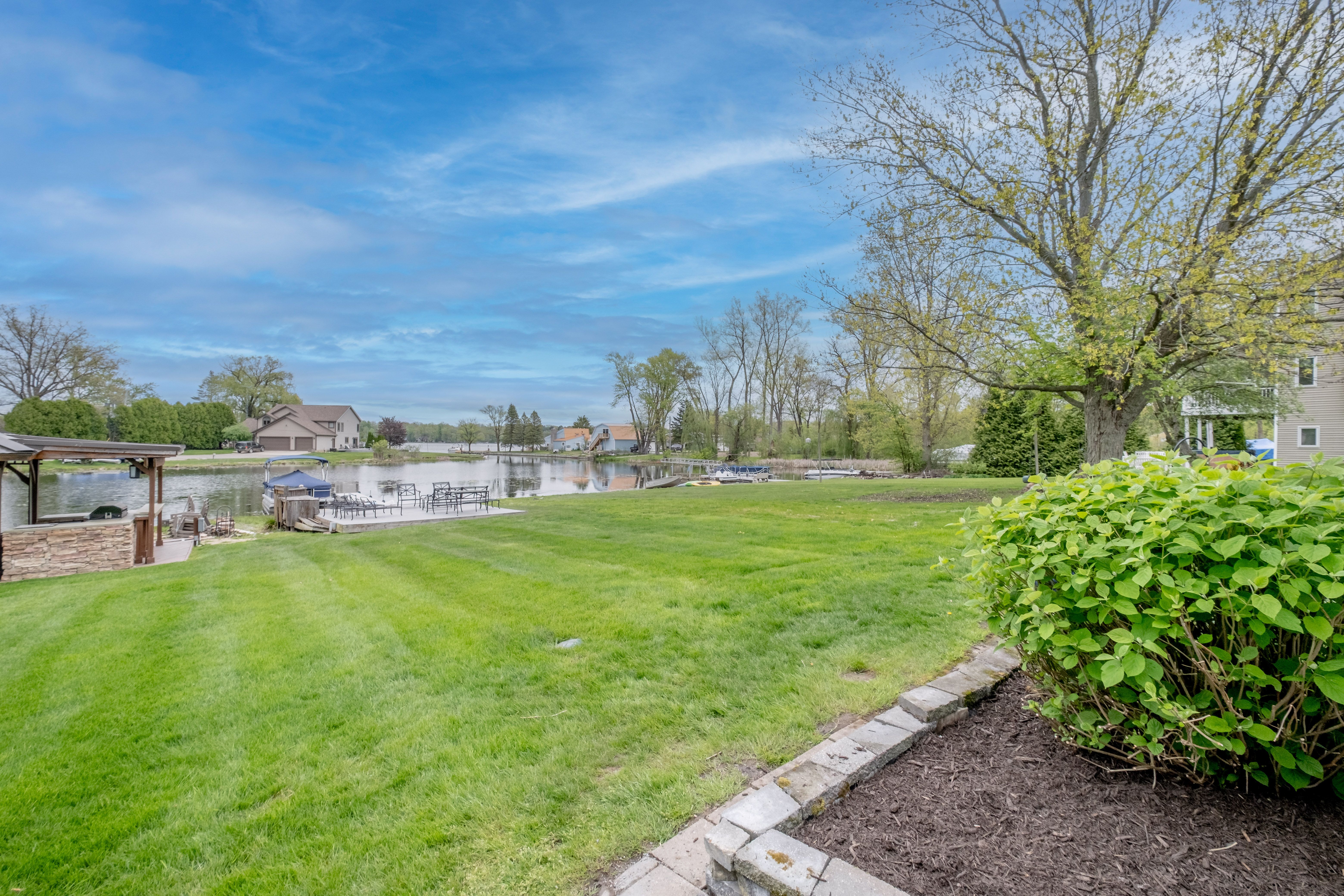 Tyrone Township Livingston, Michigan 48430, United States, 2 Bedrooms Bedrooms, ,2 BathroomsBathrooms,Residential,Active,131200