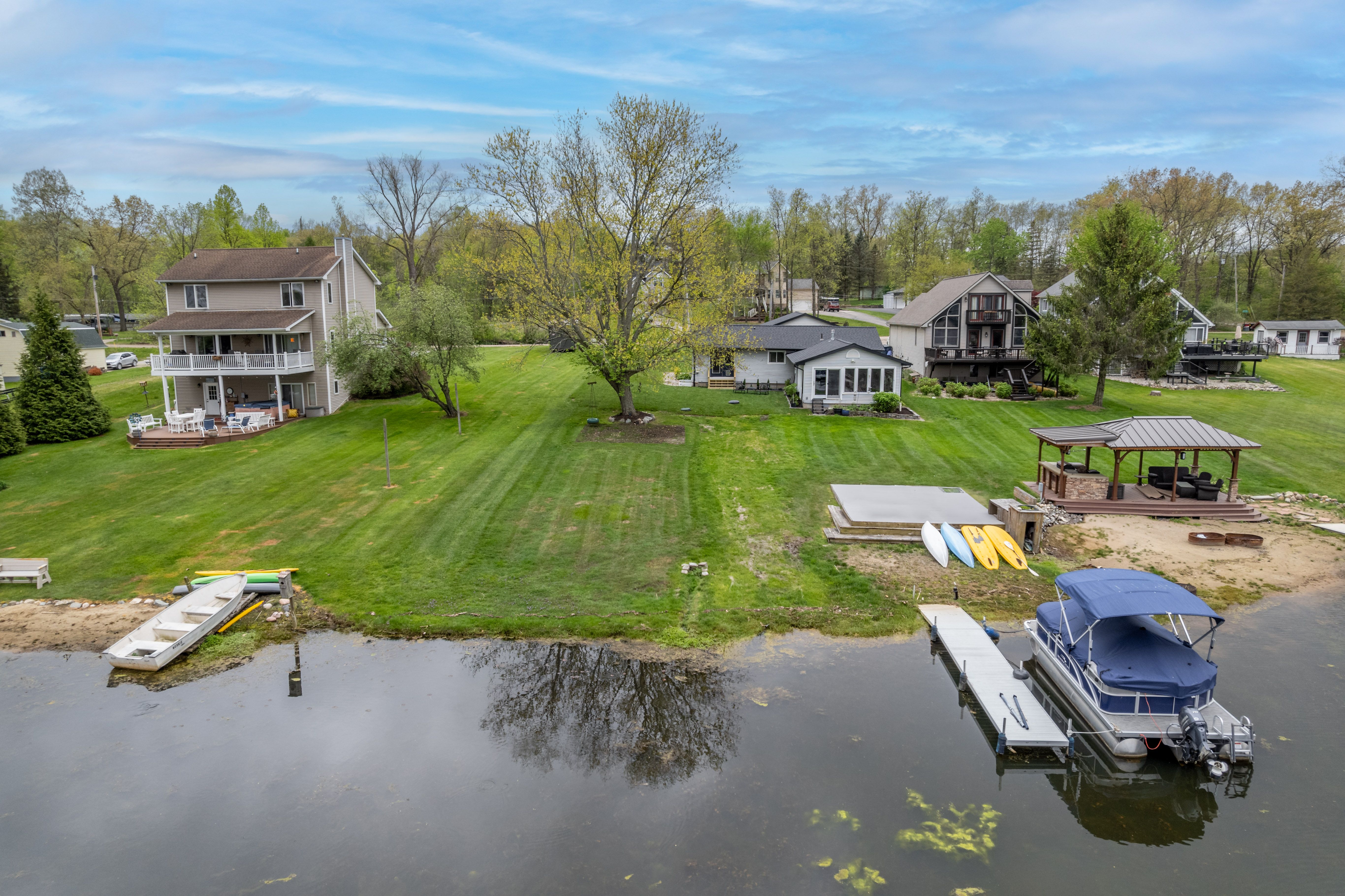 10122 WALNUT SHORES Drive