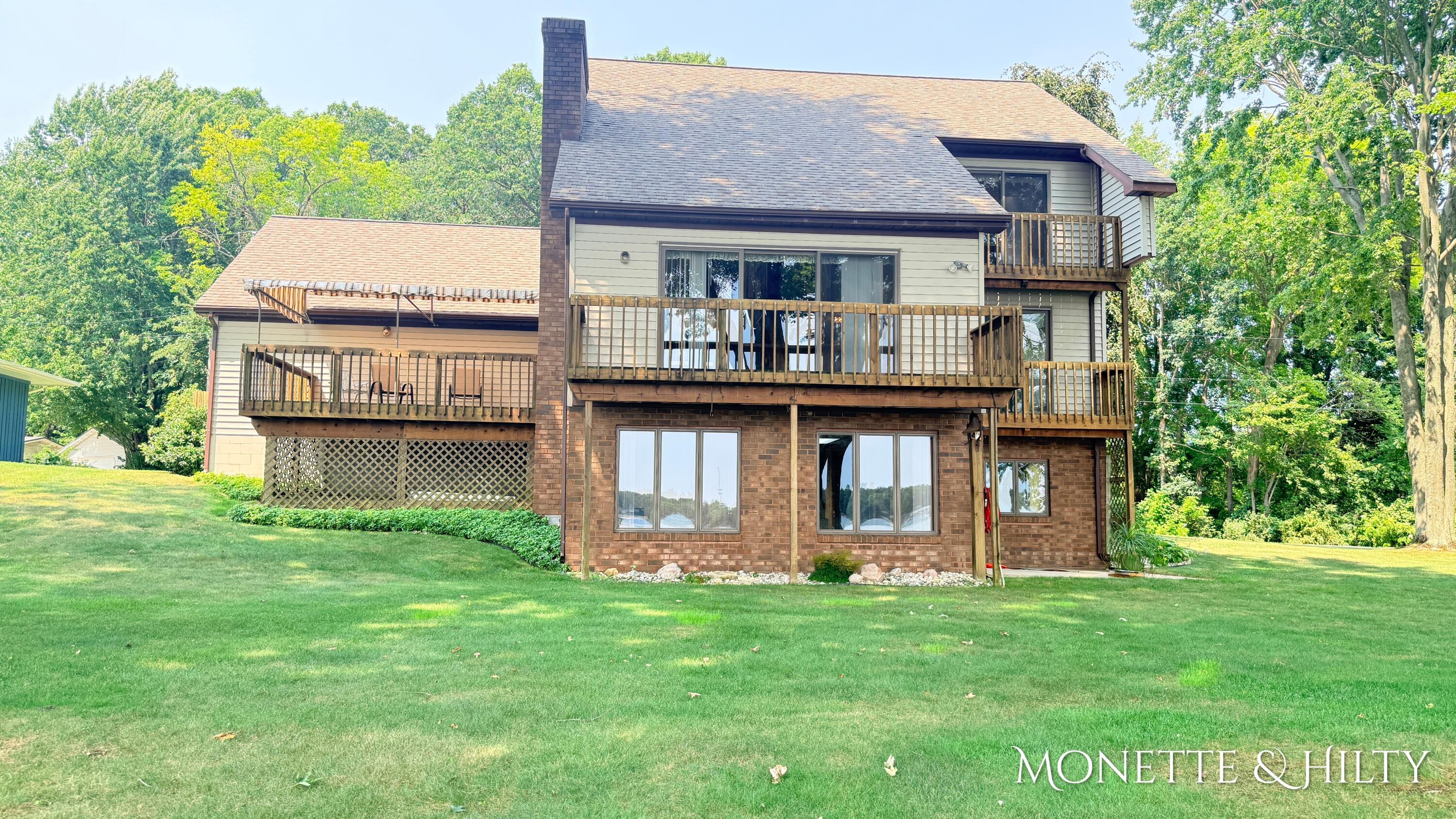 2883 Lakeshore Road