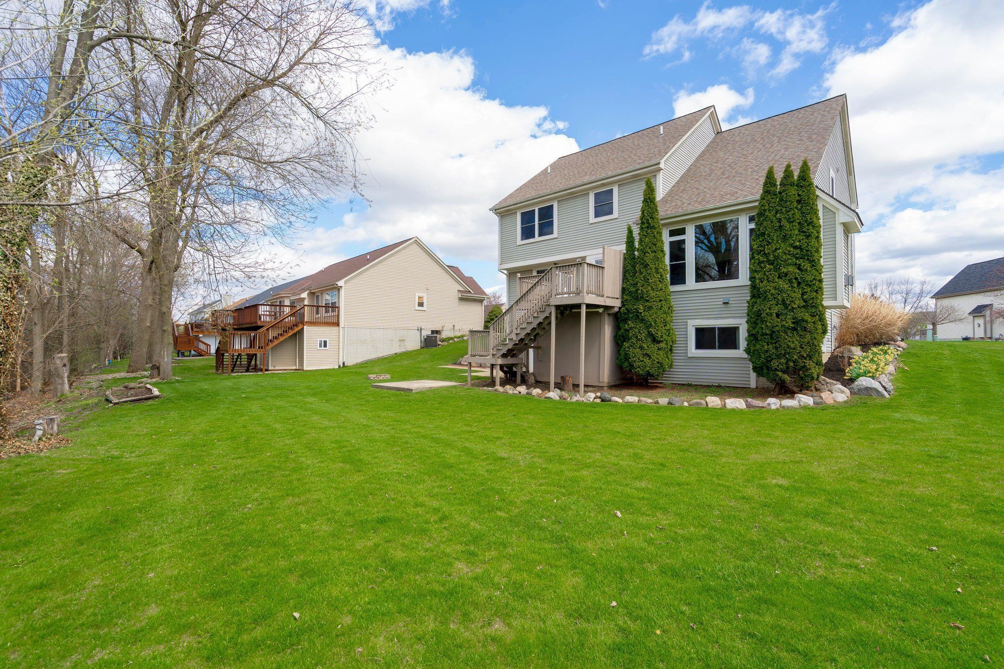 7426 WICKLOW NORTH Drive