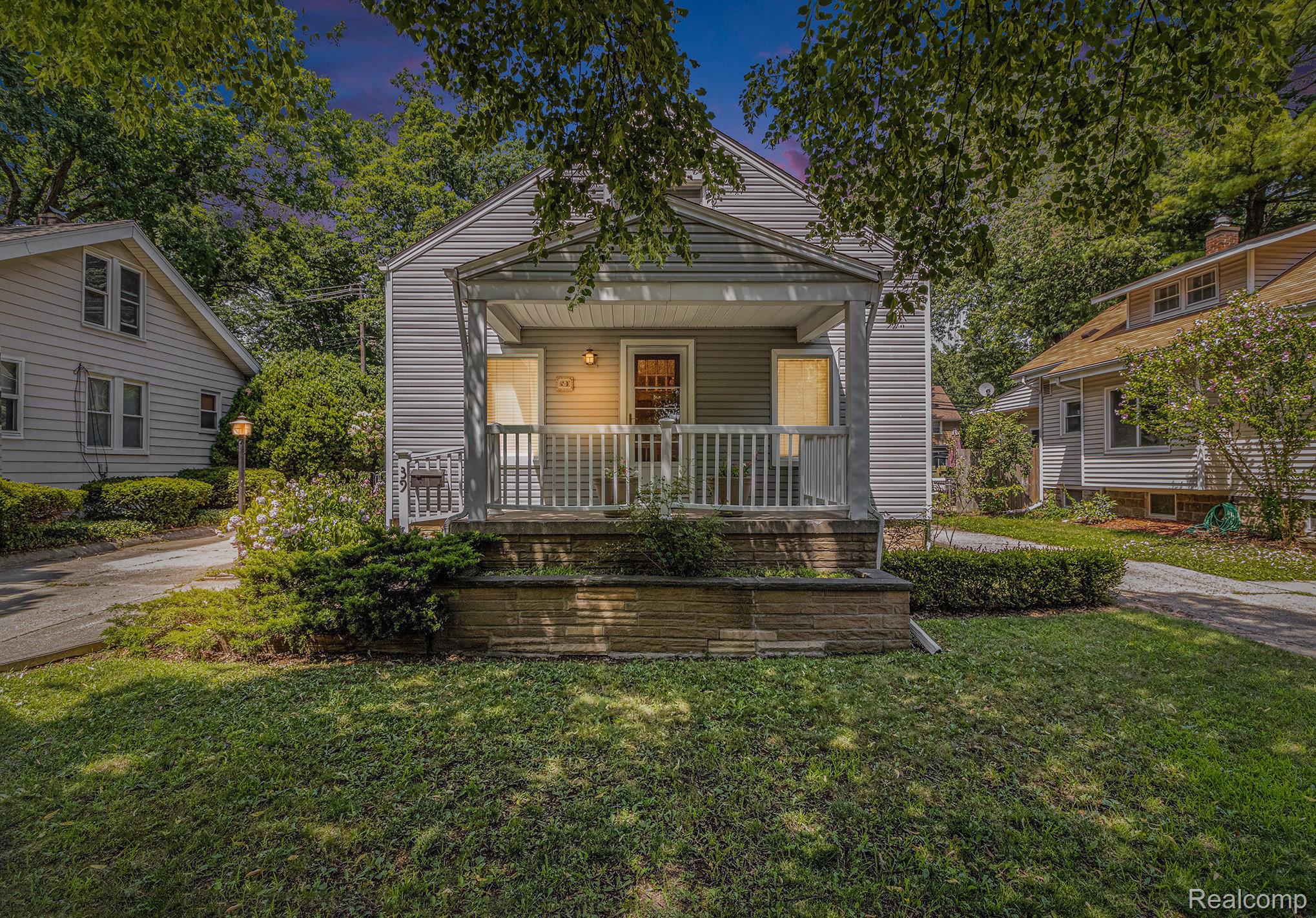 39 Woodward Heights Boulevard