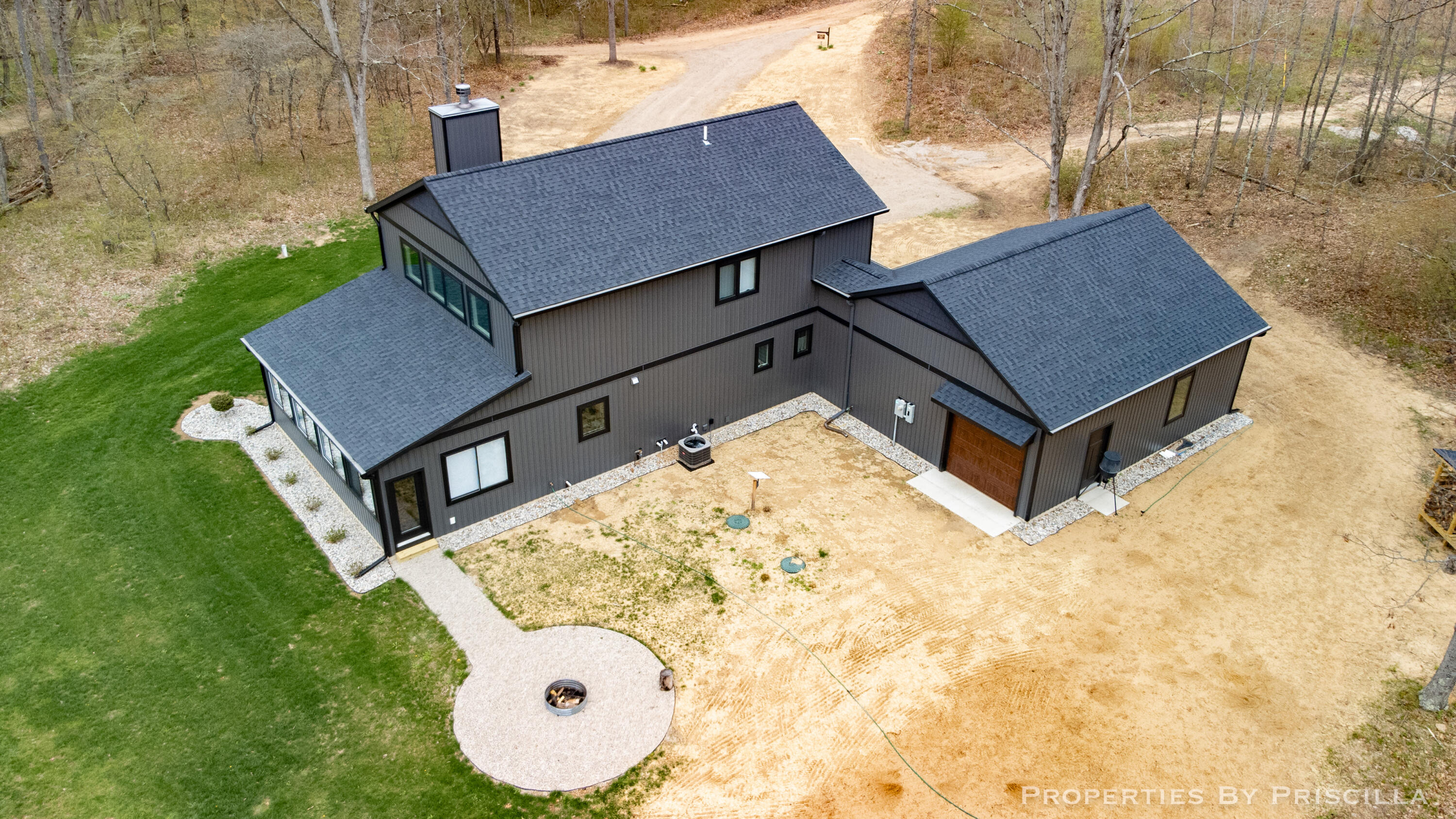 3008 E Upper Field Trail