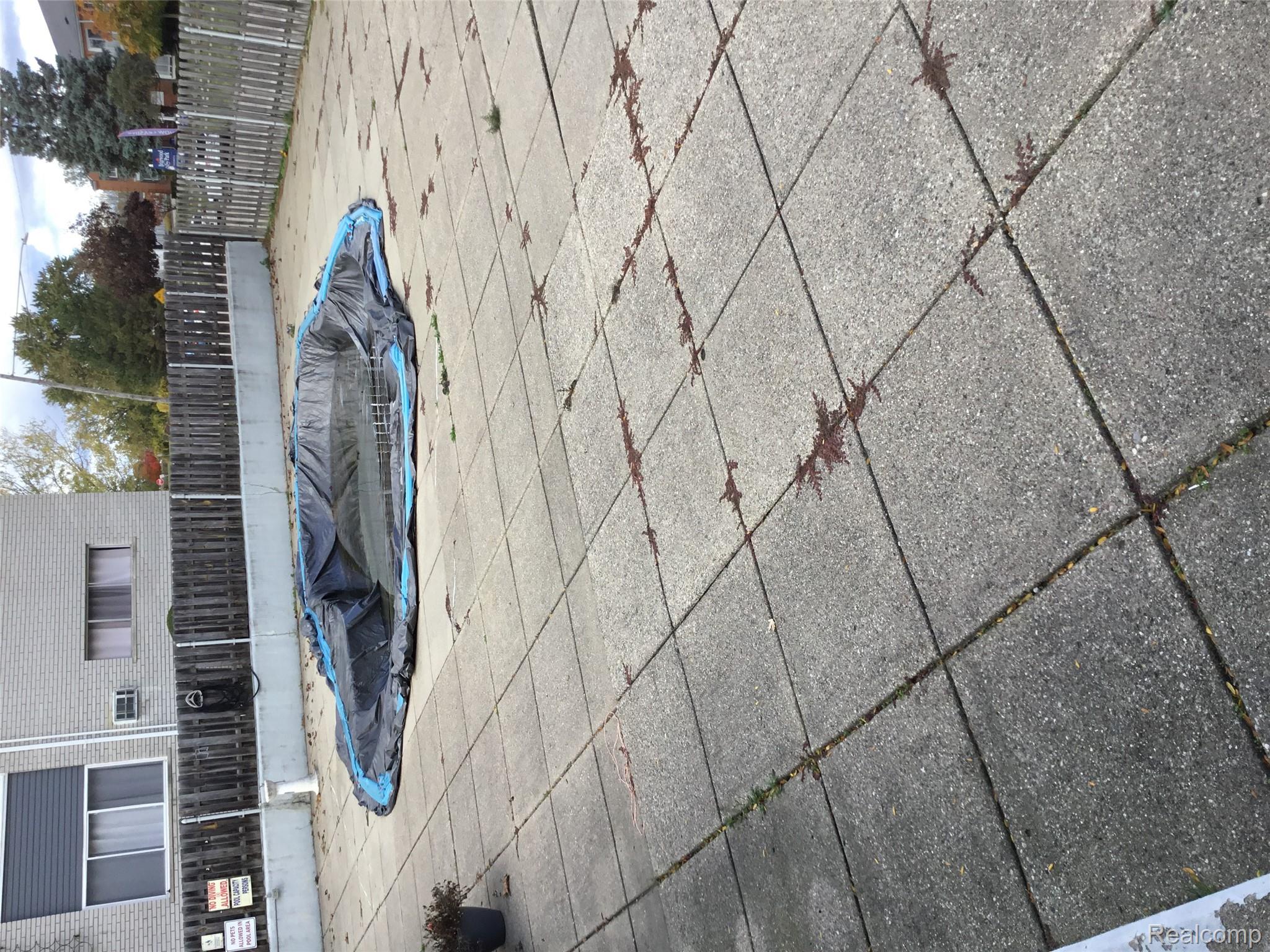 Royal Oak City, Michigan 48073, United States, 1 Bedroom Bedrooms, ,1 BathroomBathrooms,Residential,Active,232705