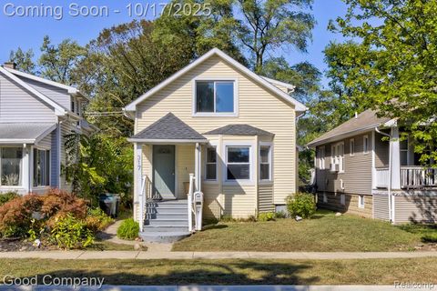 317 E Cambourne Street Ferndale City MI 48220