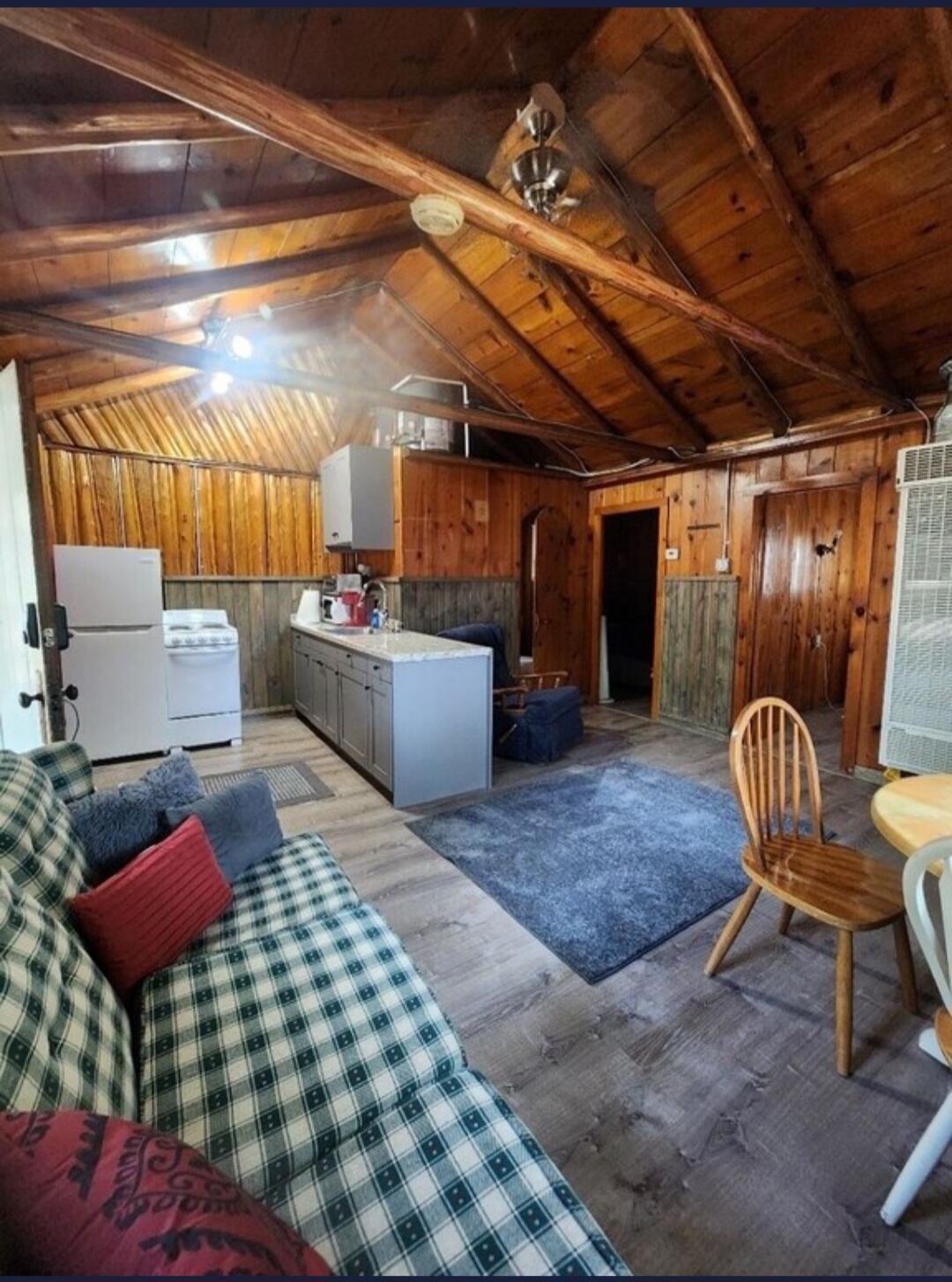 973 N Huron St Street