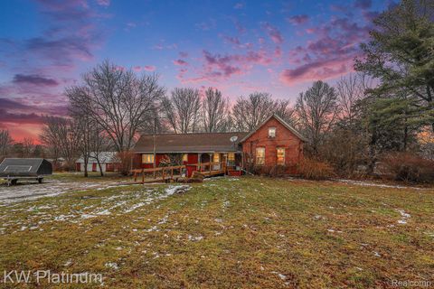 4202 Palms Road Casco Township MI 48064