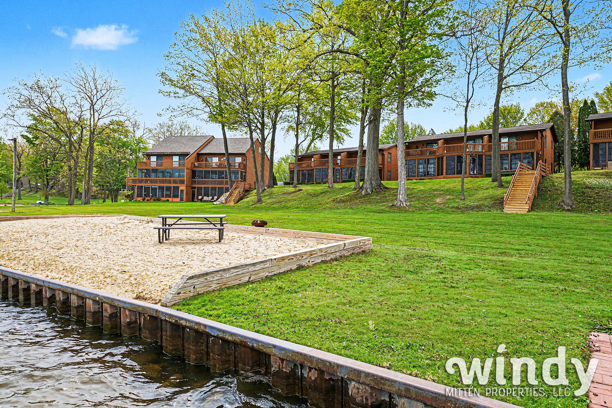 5576 N Watervliet Road 14