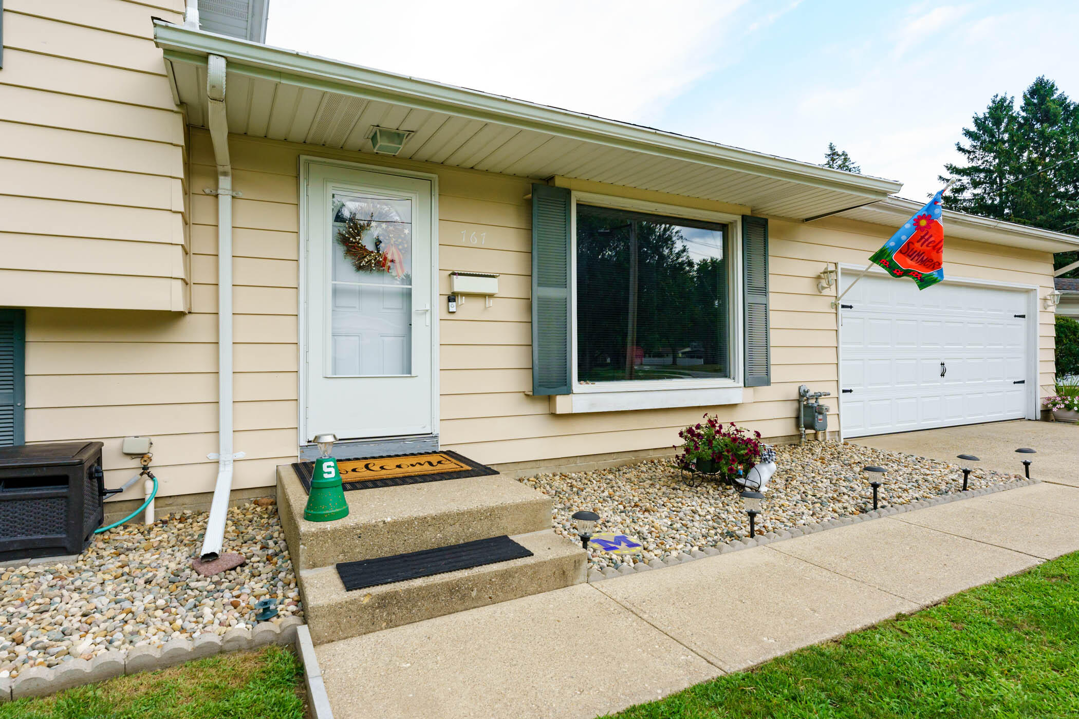 767 Cambridge Drive