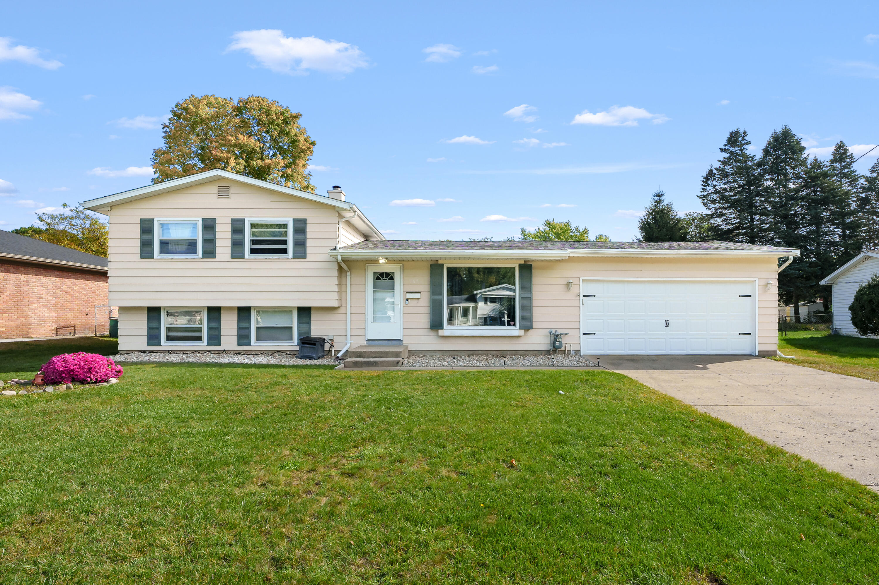 767 Cambridge Drive