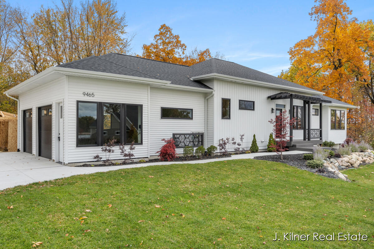 9465 Wabasis Pointe Drive NE