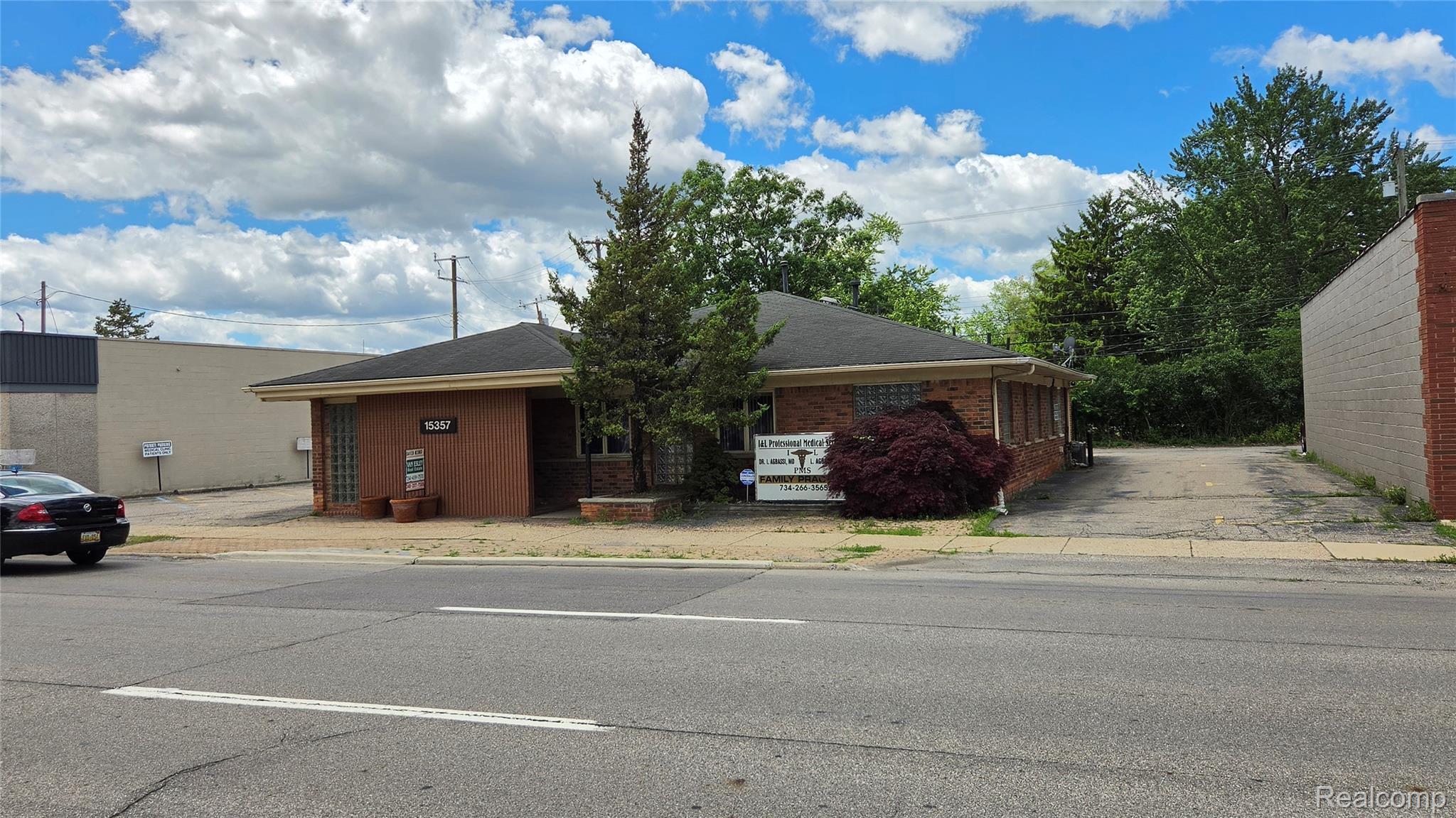15357 Farmington Road