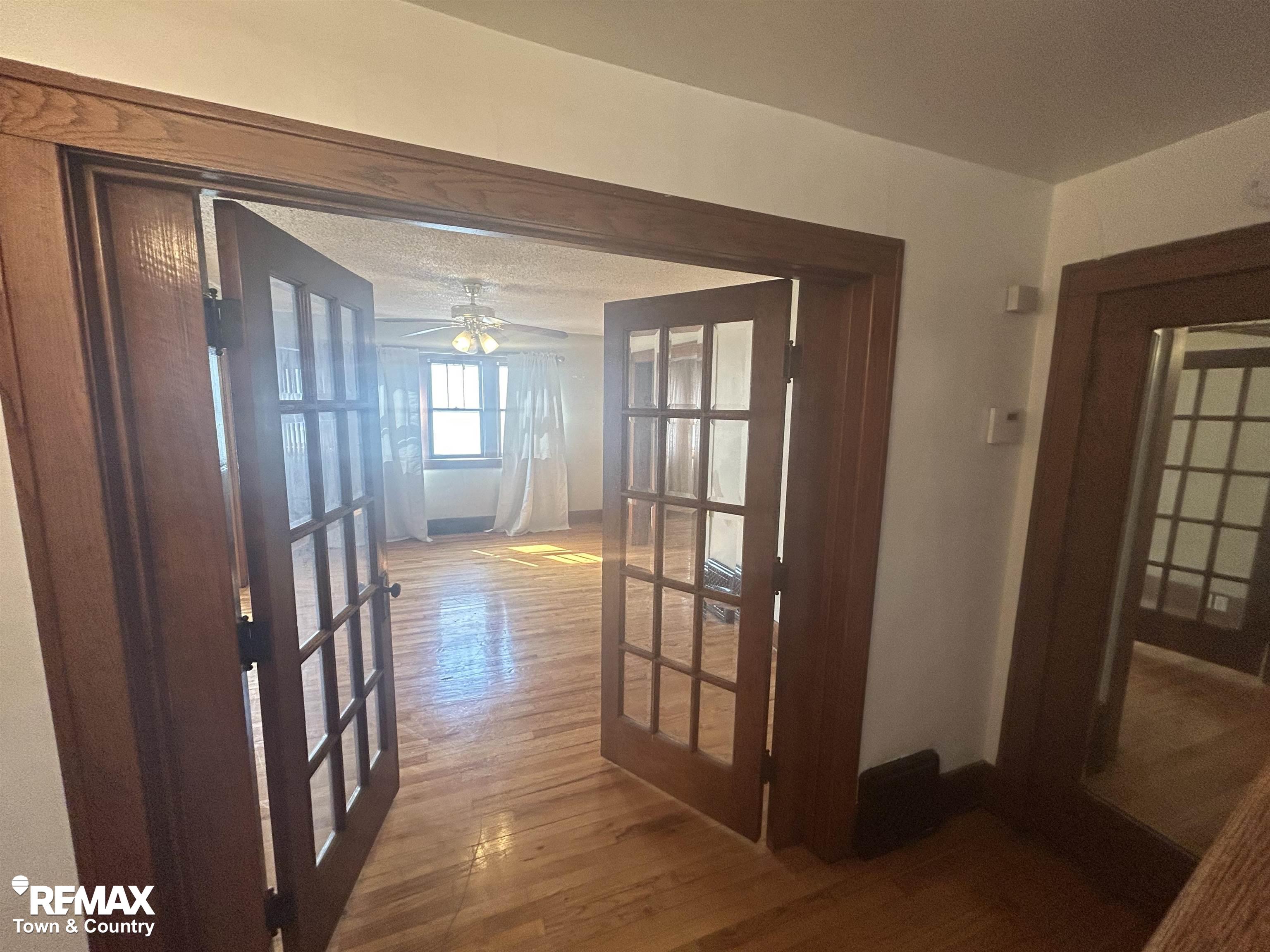 2110 S Grand Traverse Street