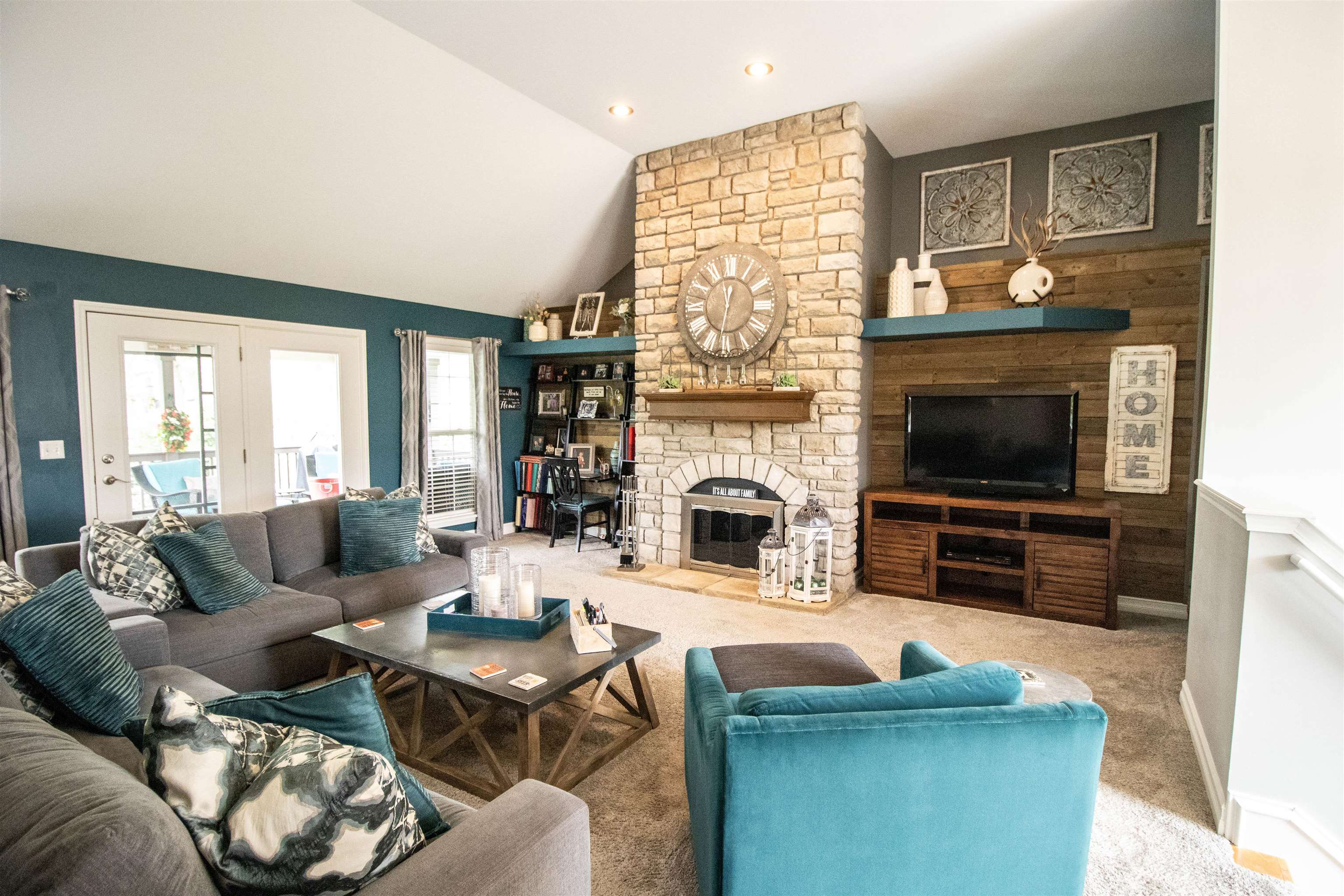 5221 Whittaker Trail