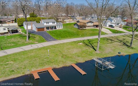 4040 Rollins Avenue Waterford Charter Township MI 48329
