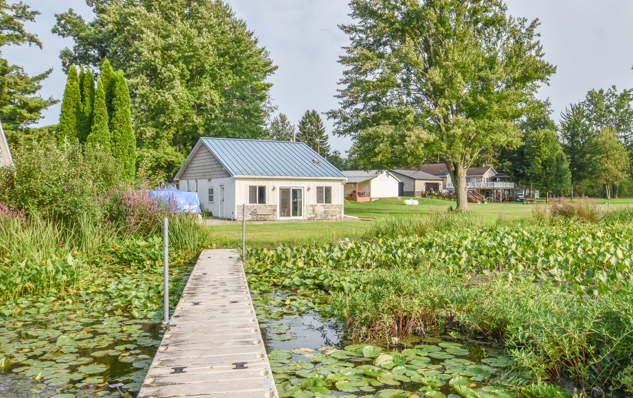416 W Russell Drive