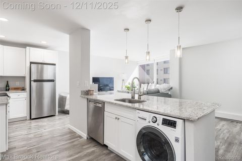 8200 E Jefferson Avenue 1107 Detroit City MI 48214