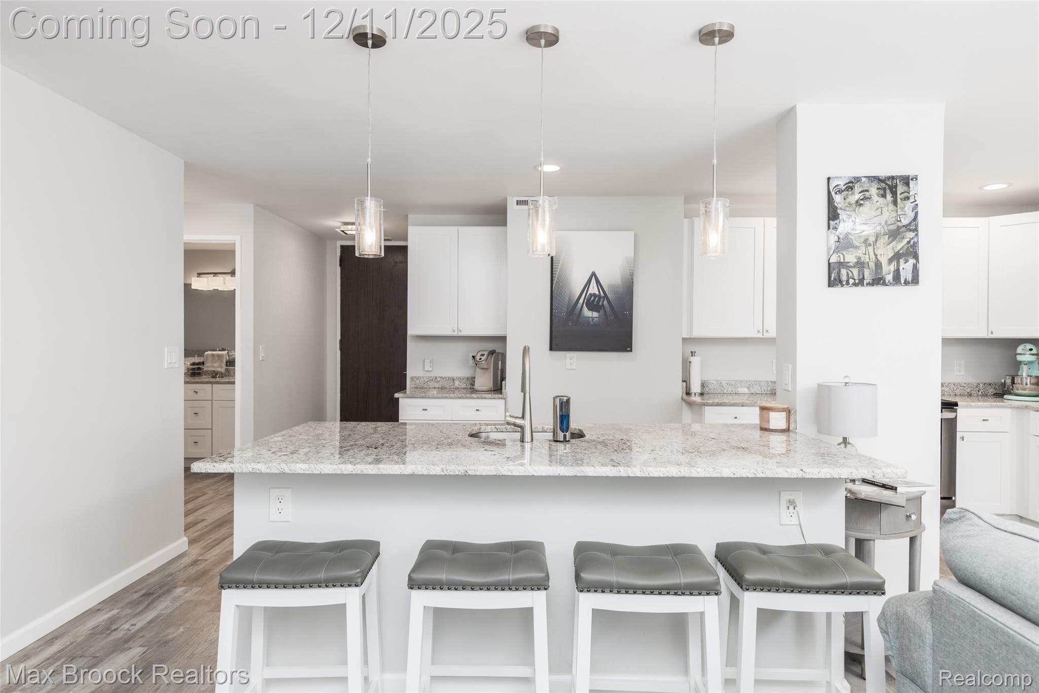 8200 E Jefferson Avenue 1107