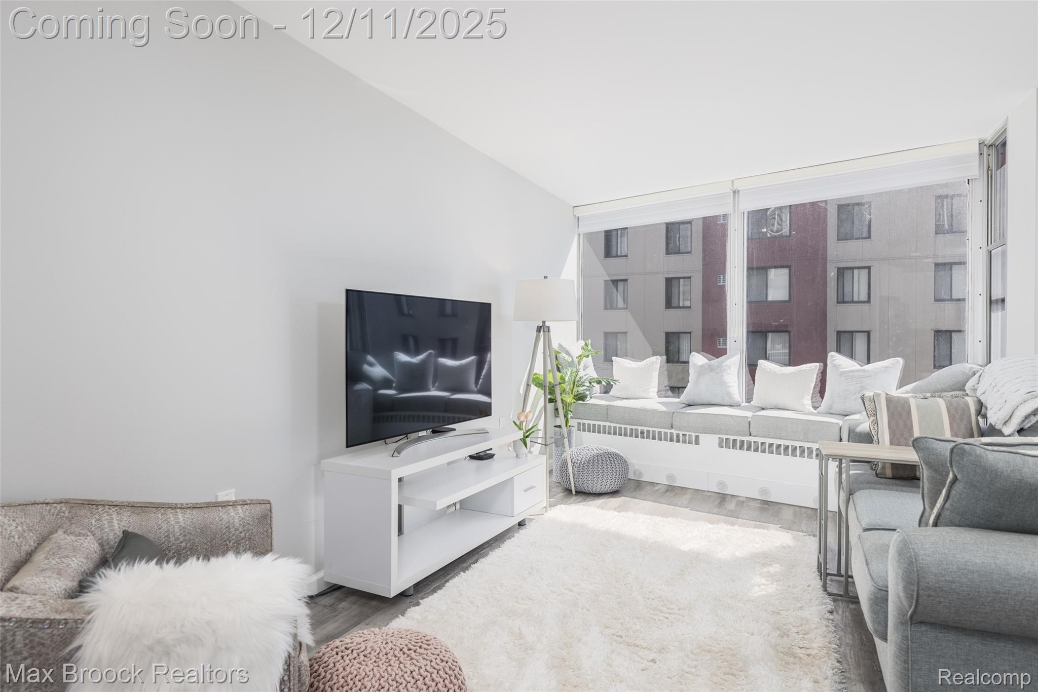 8200 E Jefferson Avenue 1107