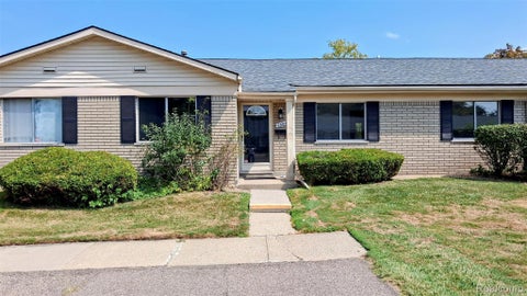 Photo for 26583 Franklin Pointe Drive 153