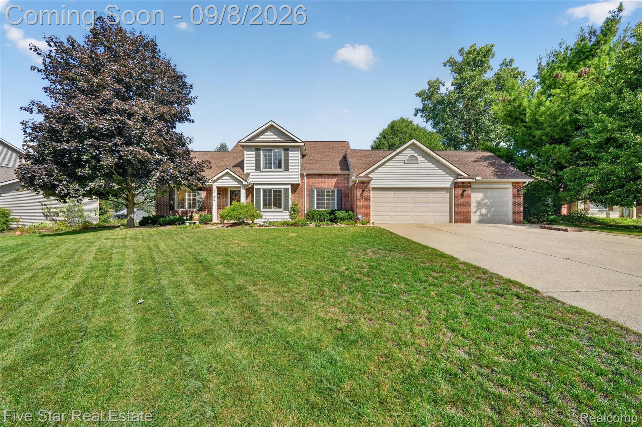 2135 Holly Berry Lane