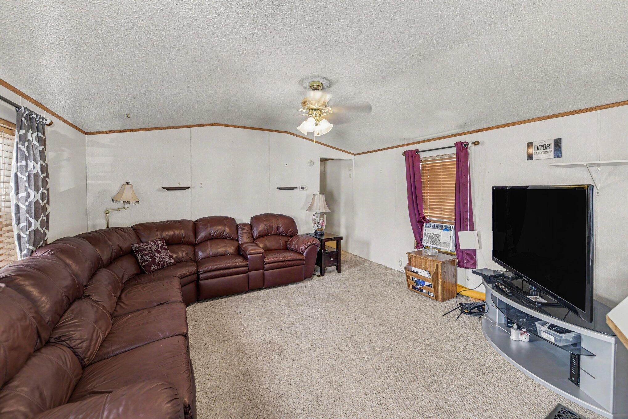 69205 Garver Lake Road 19