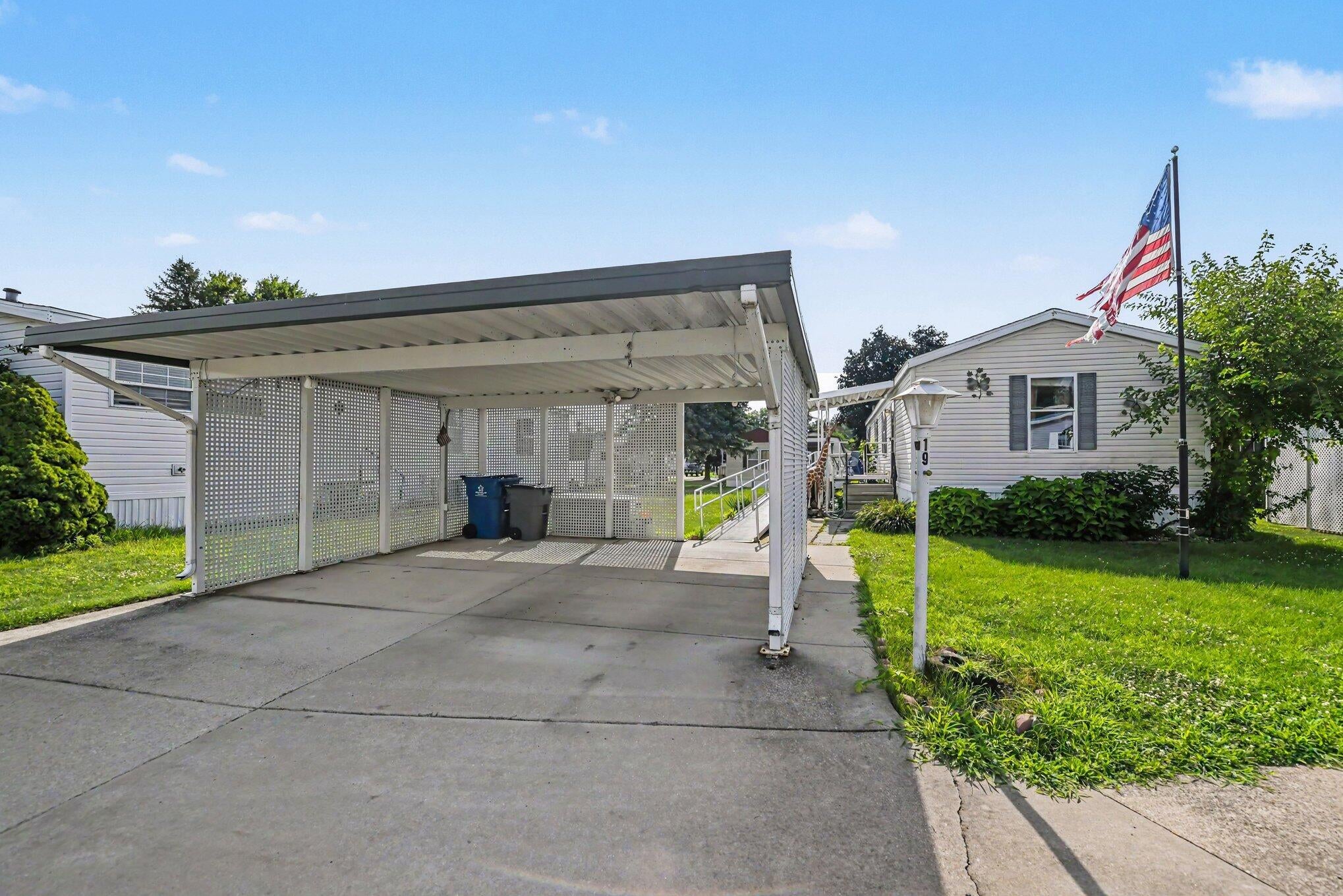 69205 Garver Lake Road 19