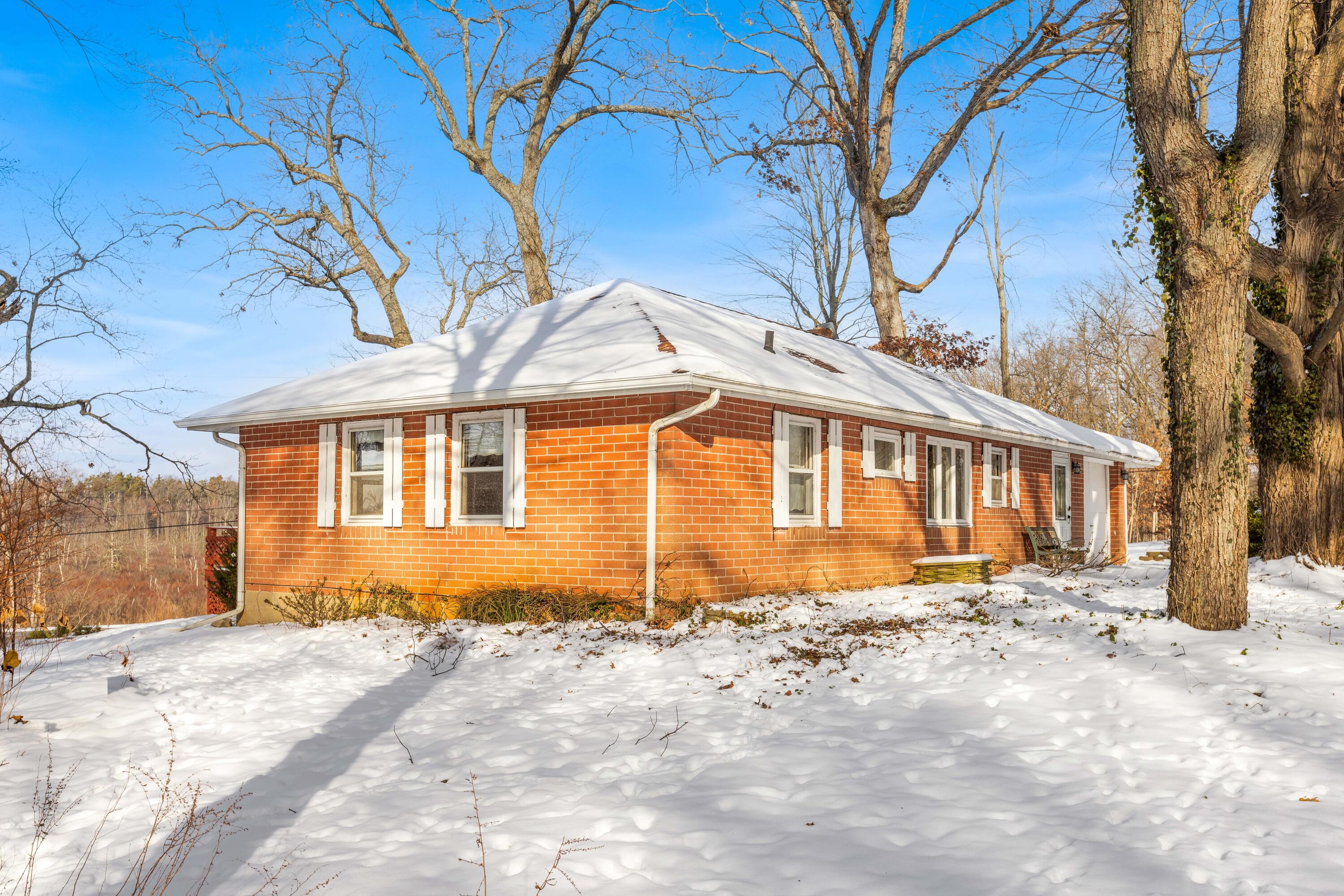 22975 Pine Lake Road