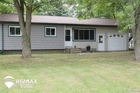 2167 Sandalwood Drive Burton City MI 48519